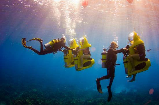 Roatan Underwater Scooters